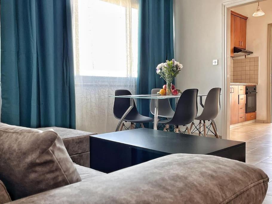 Teo Apartment 파포스 외부 사진