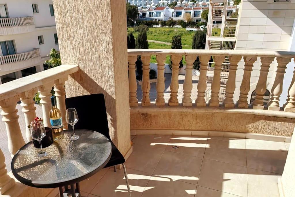 Teo Apartment 파포스 외부 사진